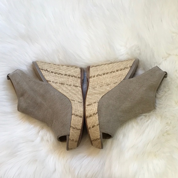 Made in Spain Cream Fabric Wedge Sandal - Picture 7 of 8